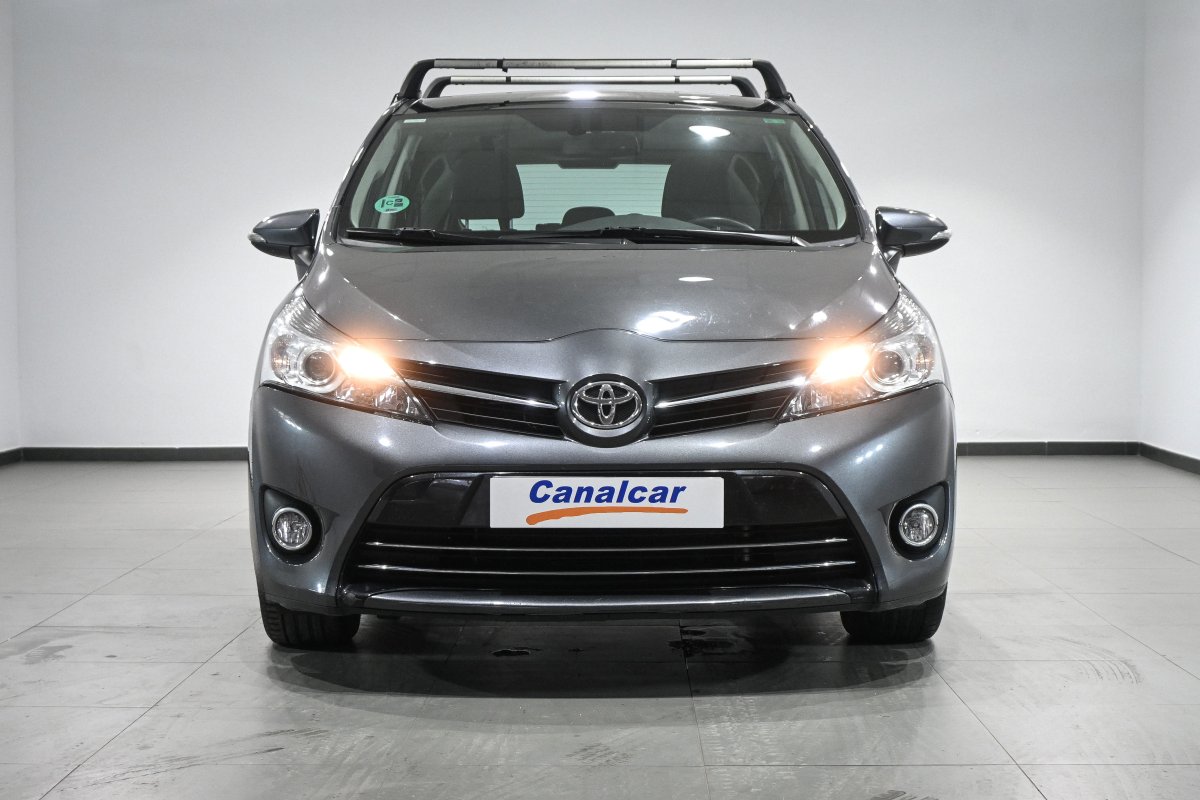 Foto Toyota Verso 2