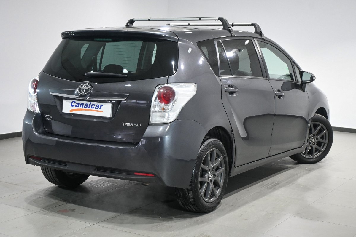 Foto Toyota Verso 4