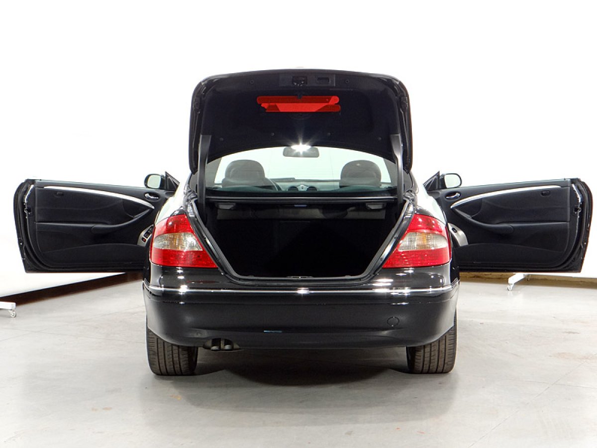 Foto Mercedes-Benz CLK 220 10