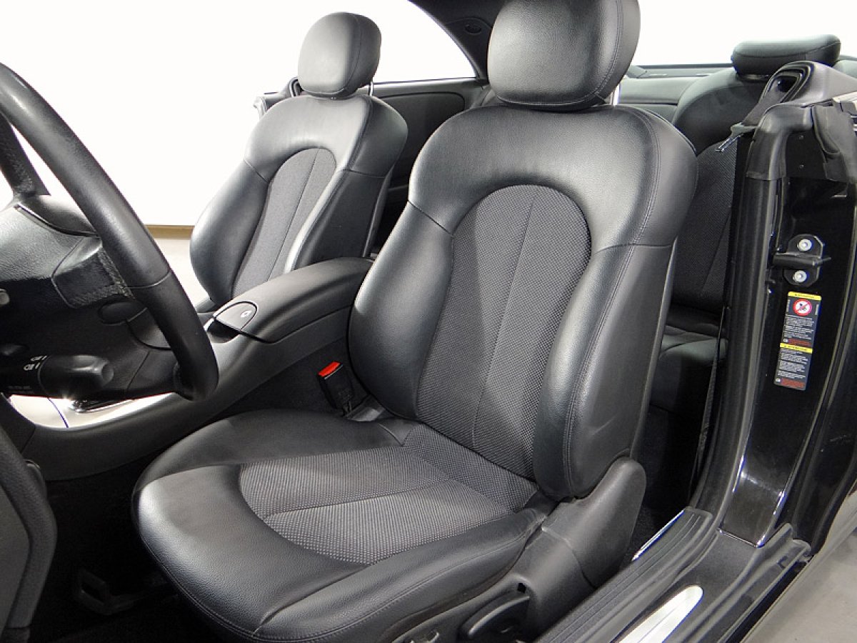 Foto Mercedes-Benz CLK 220 22