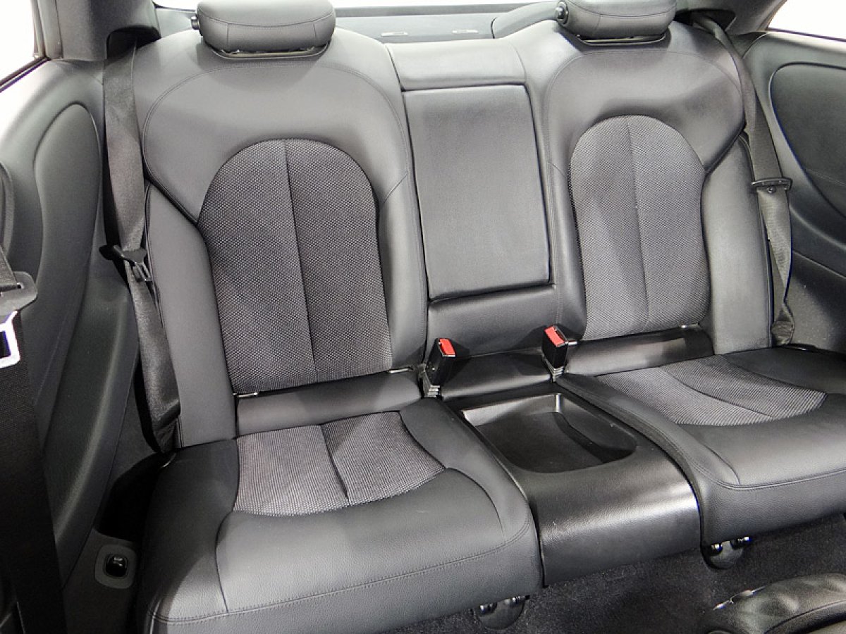 Foto Mercedes-Benz CLK 220 25