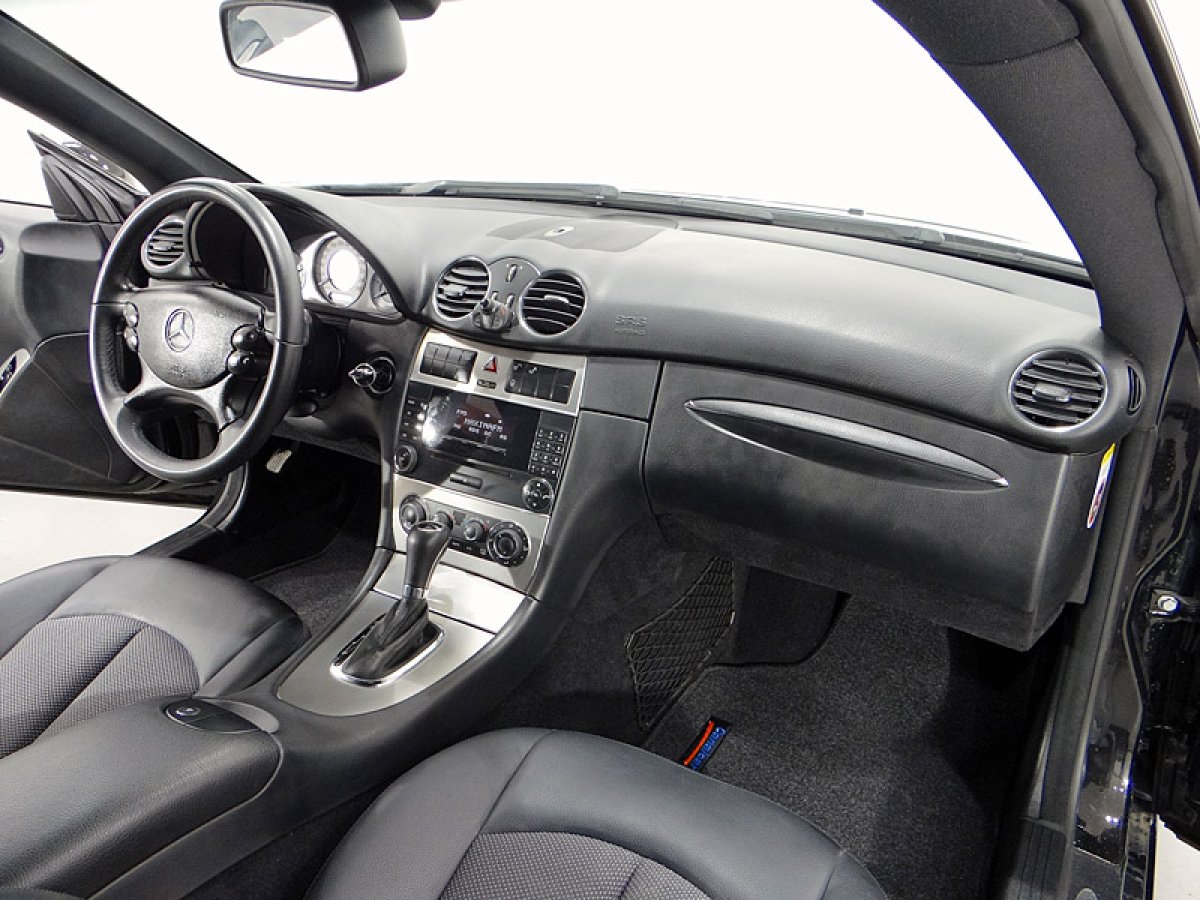 Foto Mercedes-Benz CLK 220 28