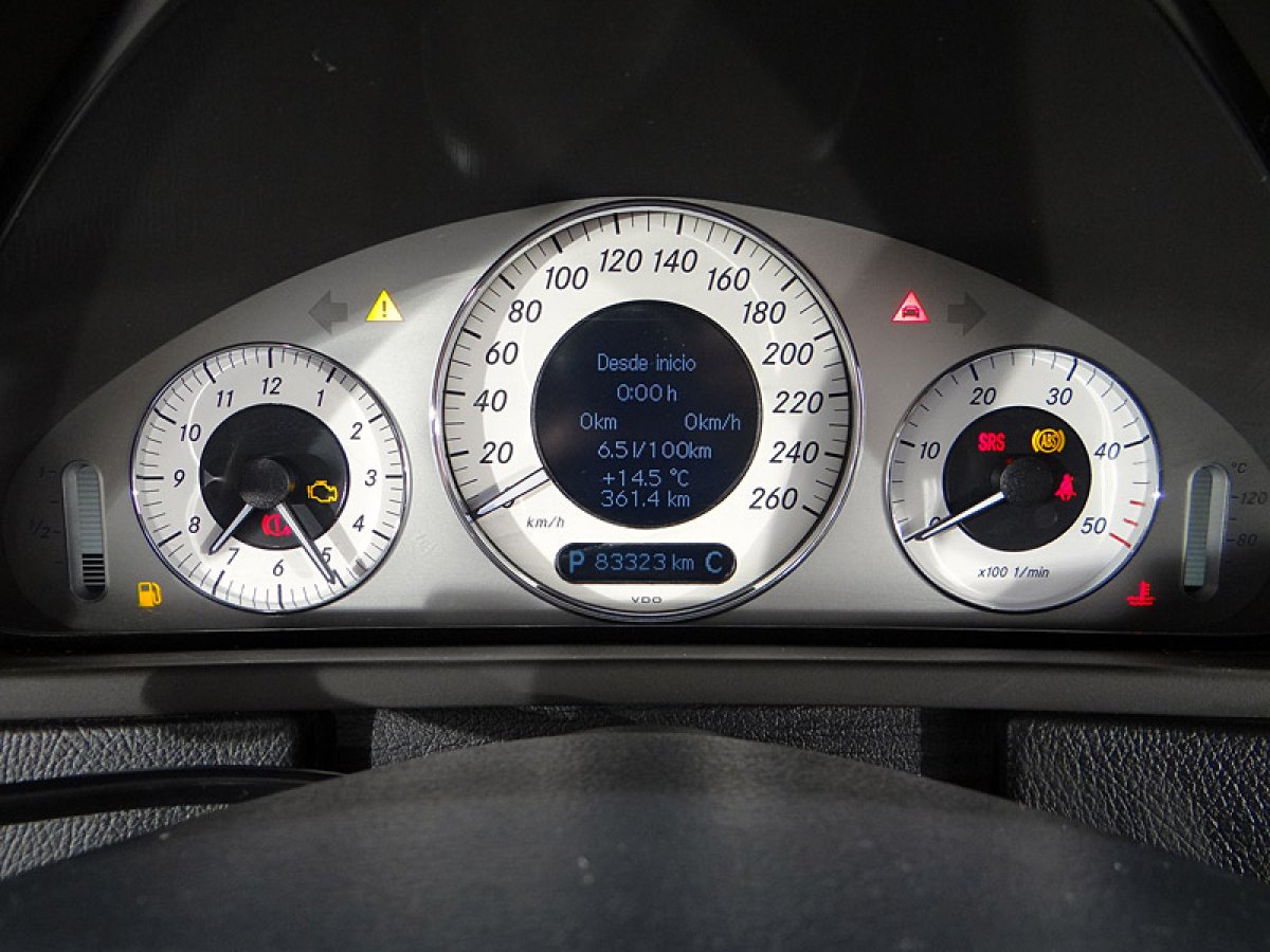 Foto Mercedes-Benz CLK 220 32