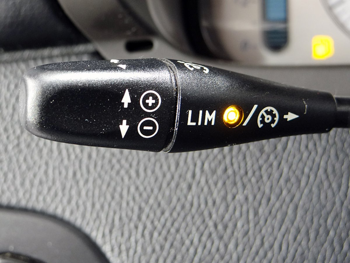 Foto Mercedes-Benz CLK 220 37