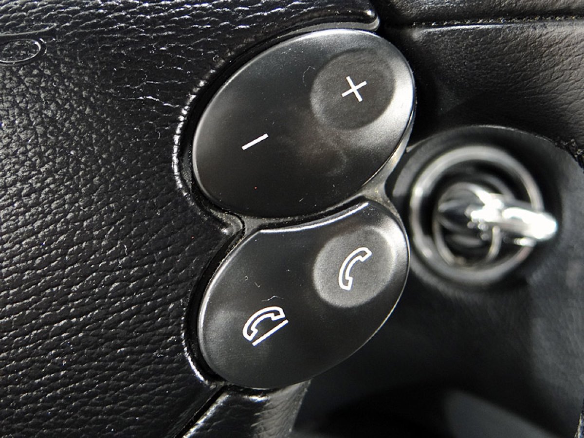 Foto Mercedes-Benz CLK 220 40