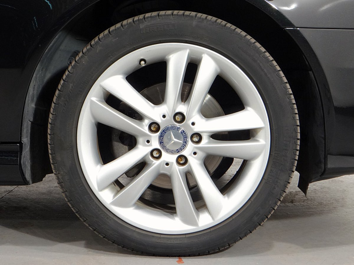 Foto Mercedes-Benz CLK 220 45