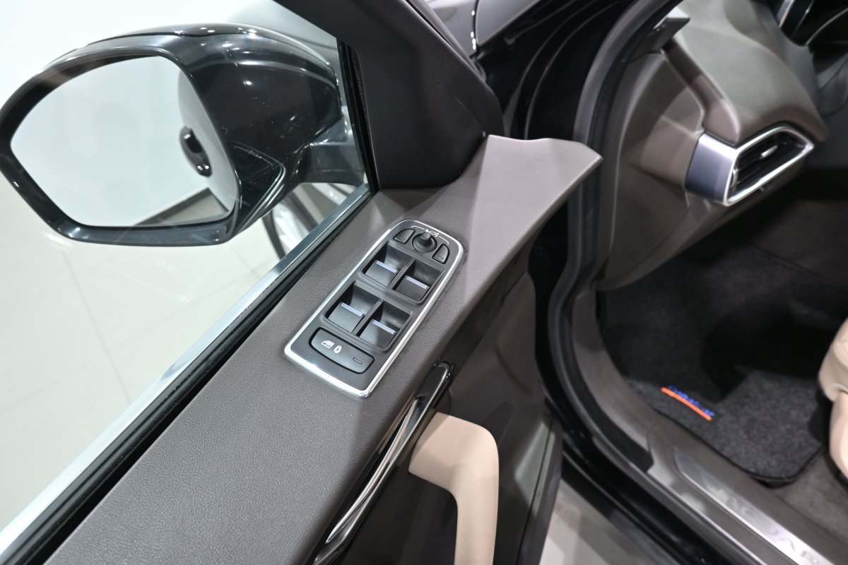 Foto Jaguar F-PACE 29