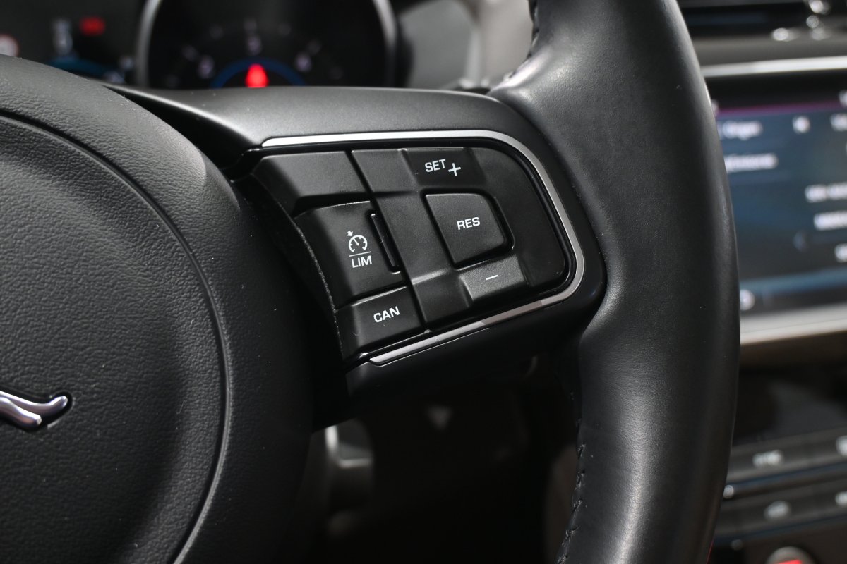 Foto Jaguar F-PACE 23