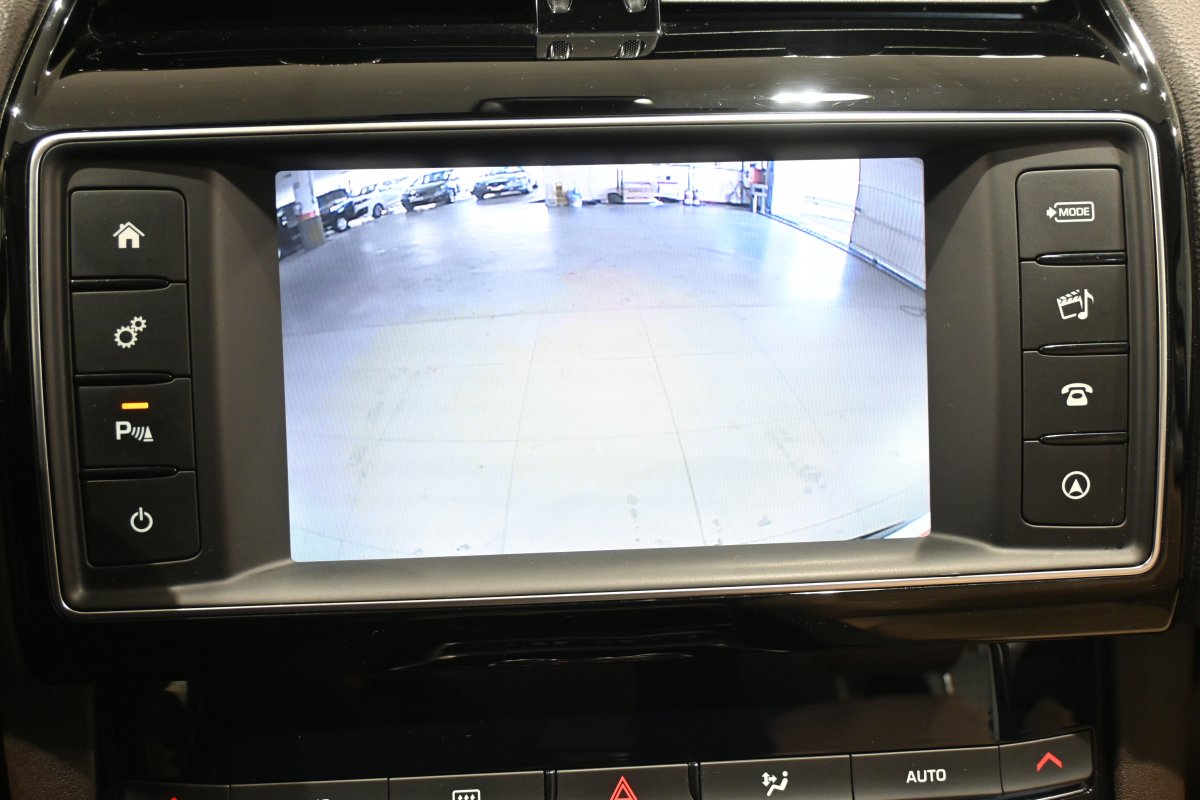 Foto Jaguar F-PACE 15