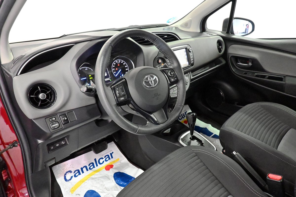 Foto Toyota Yaris 17