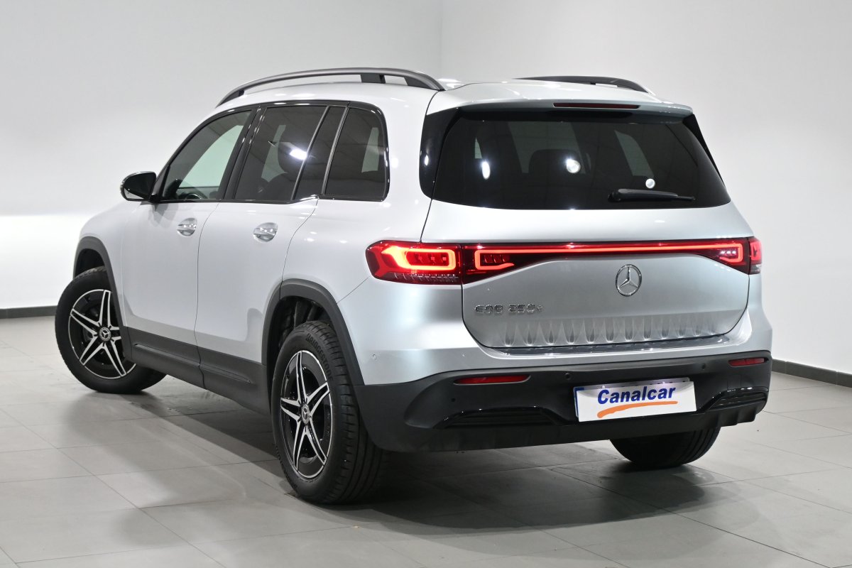 Foto Mercedes-Benz EQB 6