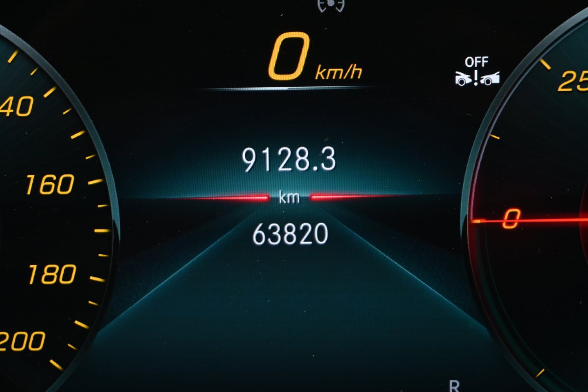 Foto Mercedes-Benz EQB 12