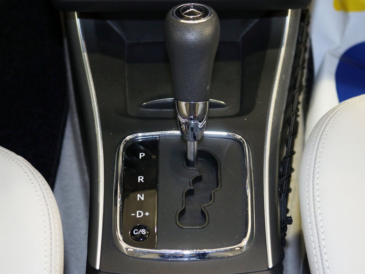 Foto Mercedes-Benz B 180 17