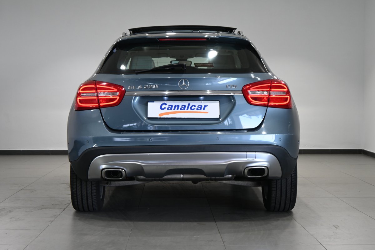 Foto Mercedes-Benz Clase GLA 6