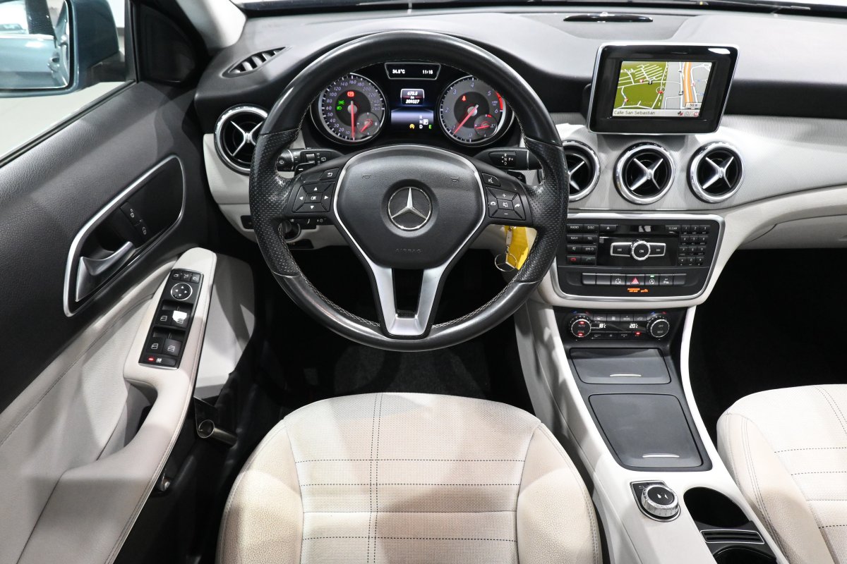 Foto Mercedes-Benz Clase GLA 20