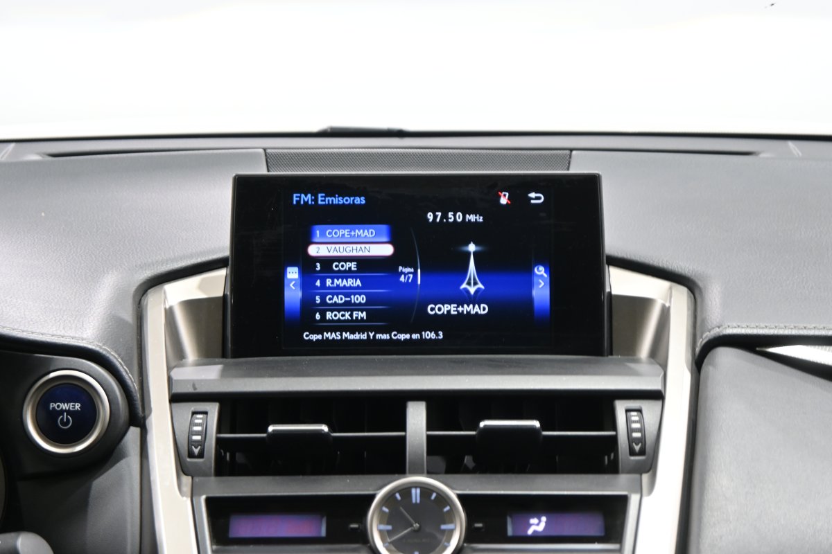 Foto Lexus NX 14