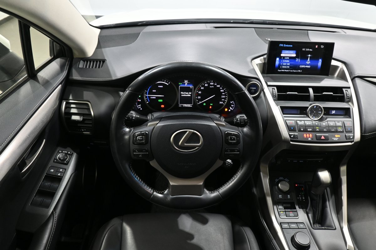 Foto Lexus NX 20