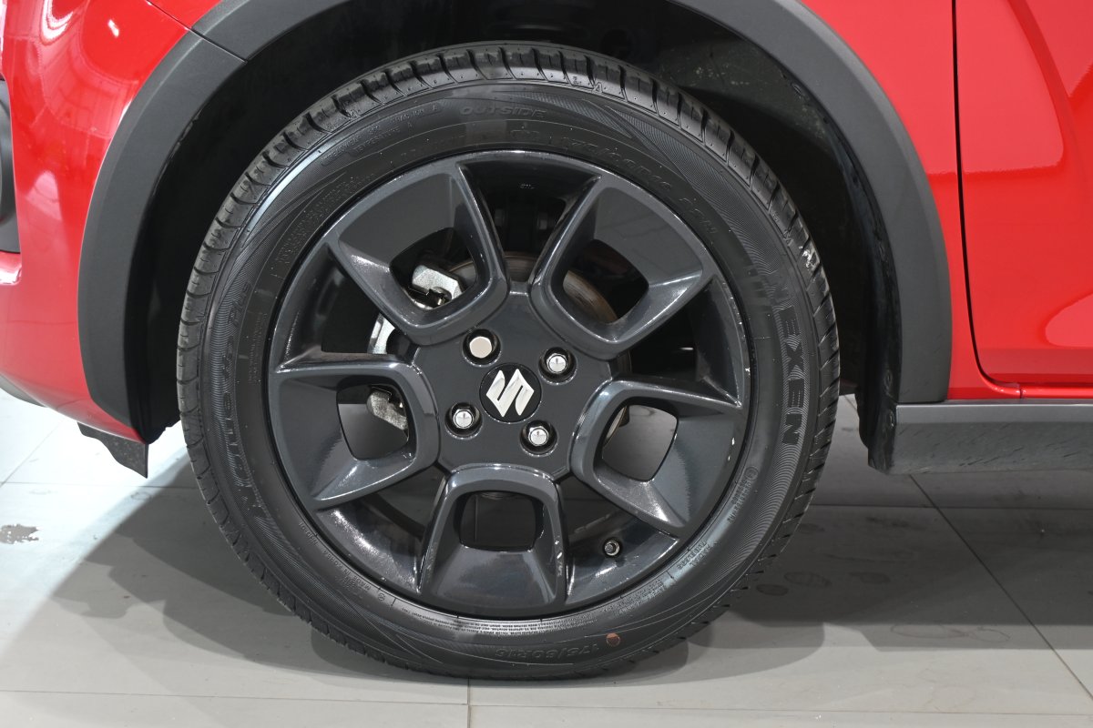 Foto Suzuki Ignis 32