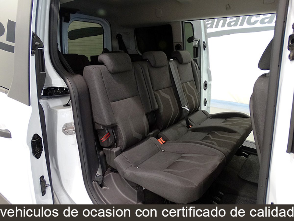 Foto Ford Tourneo 18