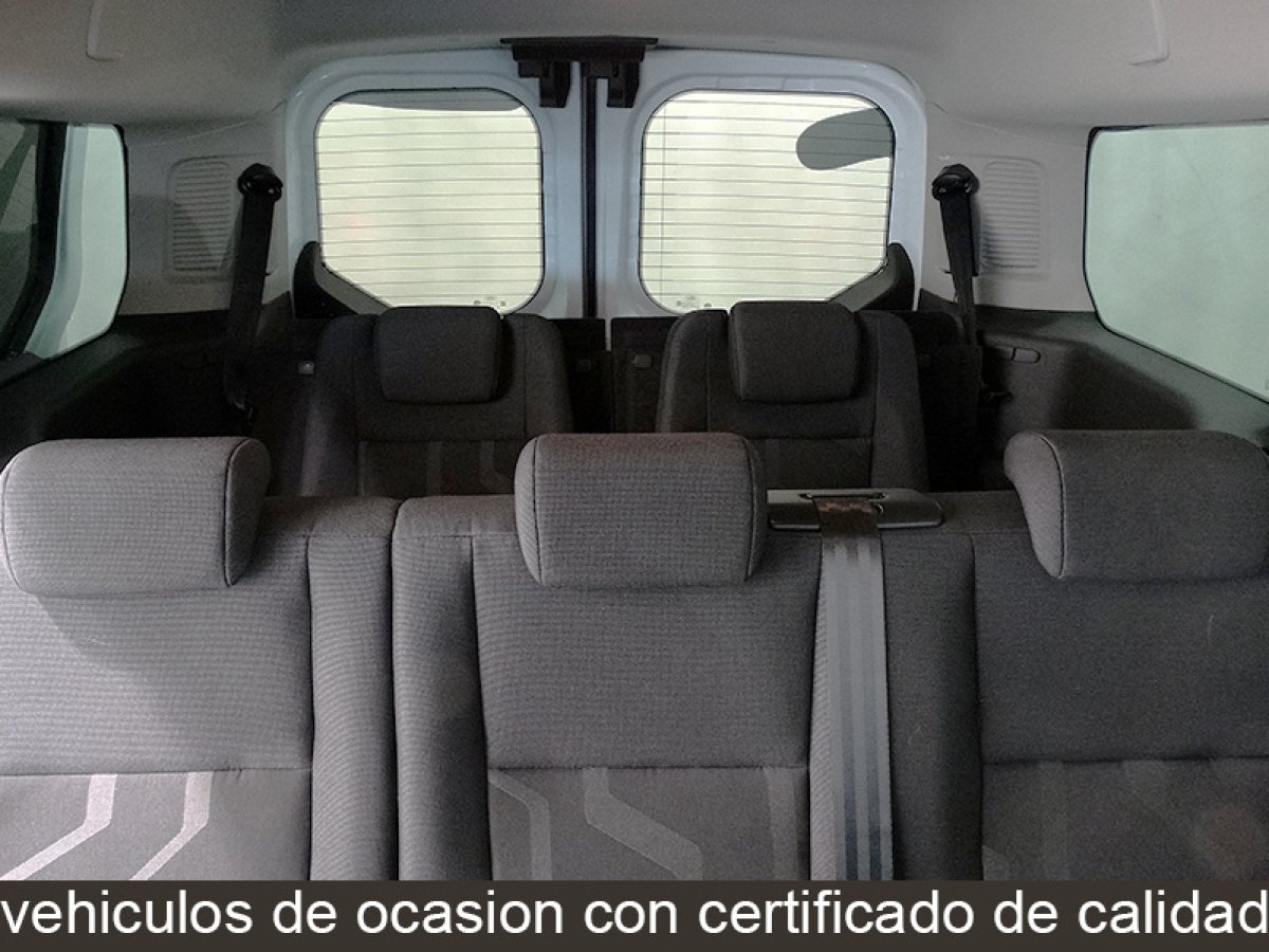 Foto Ford Tourneo 19
