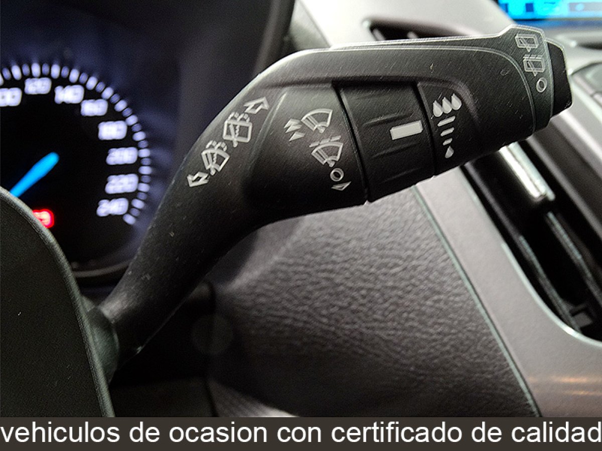 Foto Ford Tourneo 26