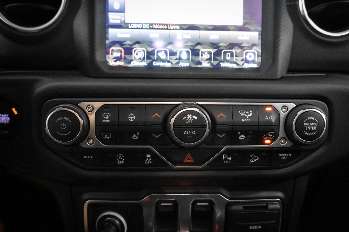 Foto Jeep Wrangler 28