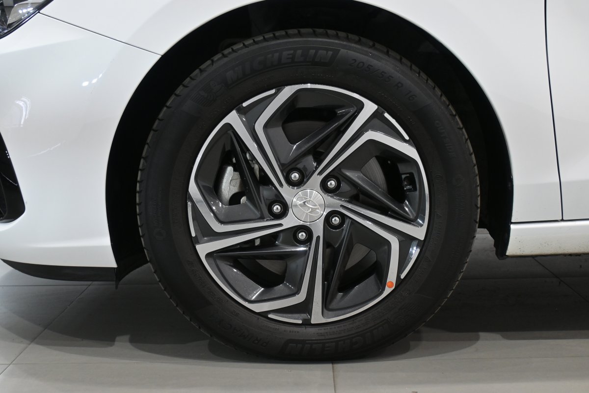 Foto Hyundai I30 1.0 tgdi  29
