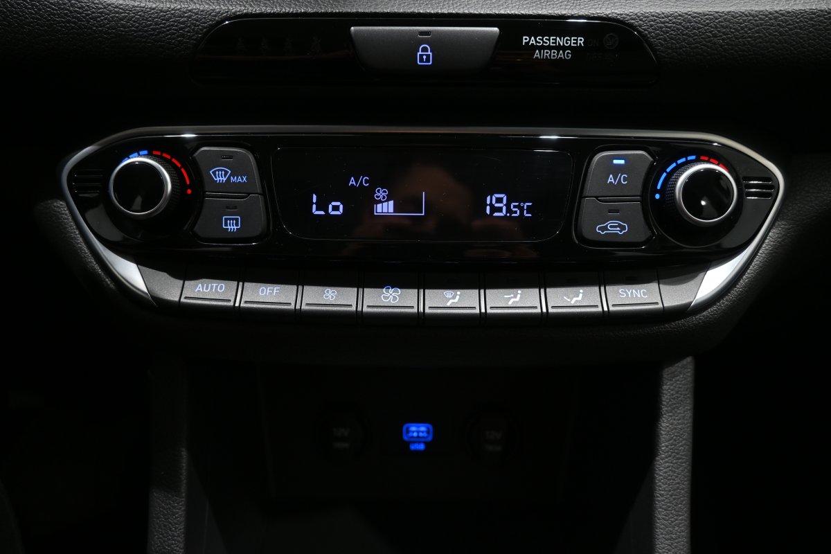 Foto Hyundai I30 1.0 tgdi  18