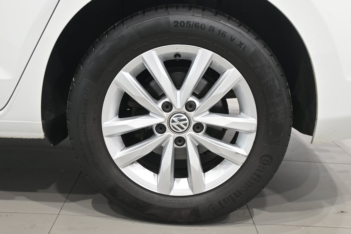 Foto Volkswagen Touran 36
