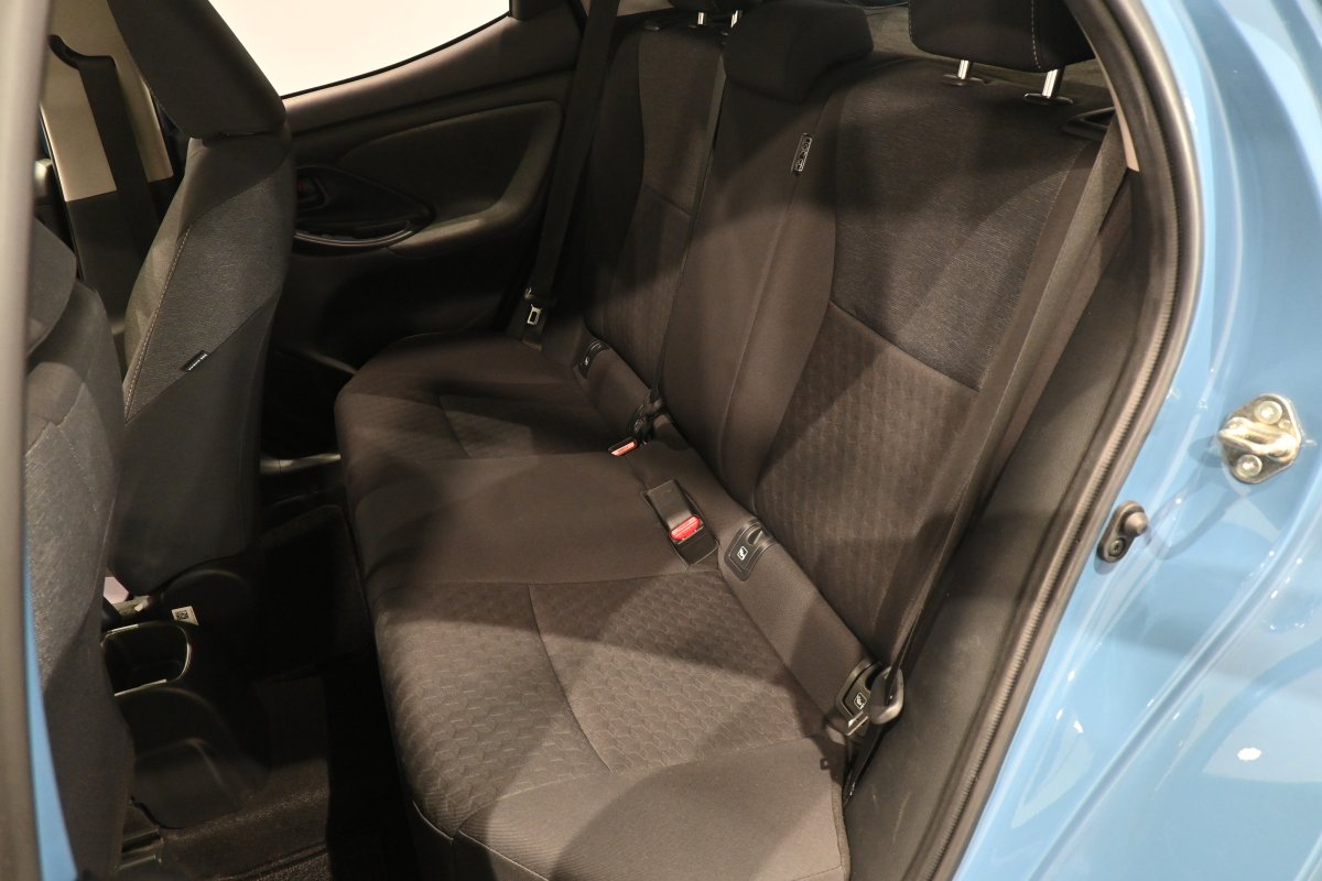 Foto Toyota Yaris 11