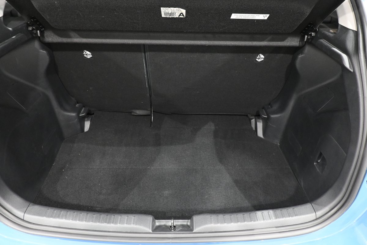 Foto Toyota Yaris 8