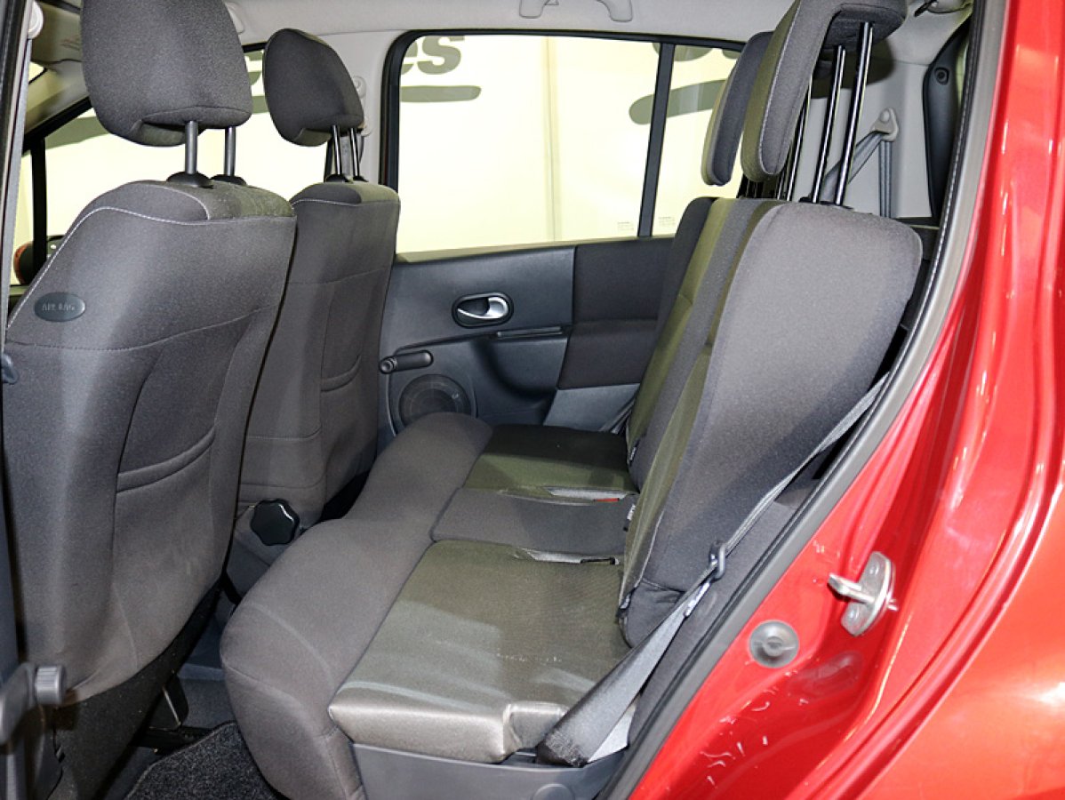 Foto Renault Modus 12