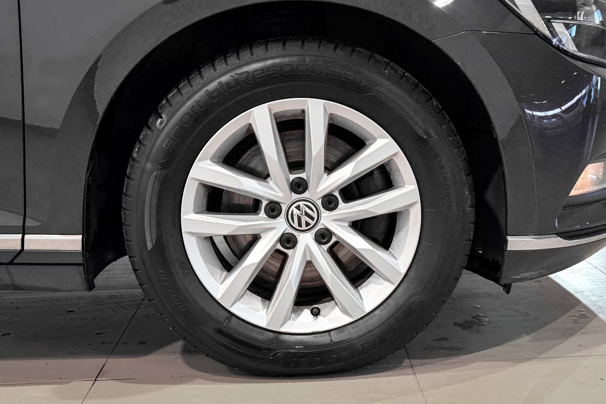 Foto Volkswagen Passat 28