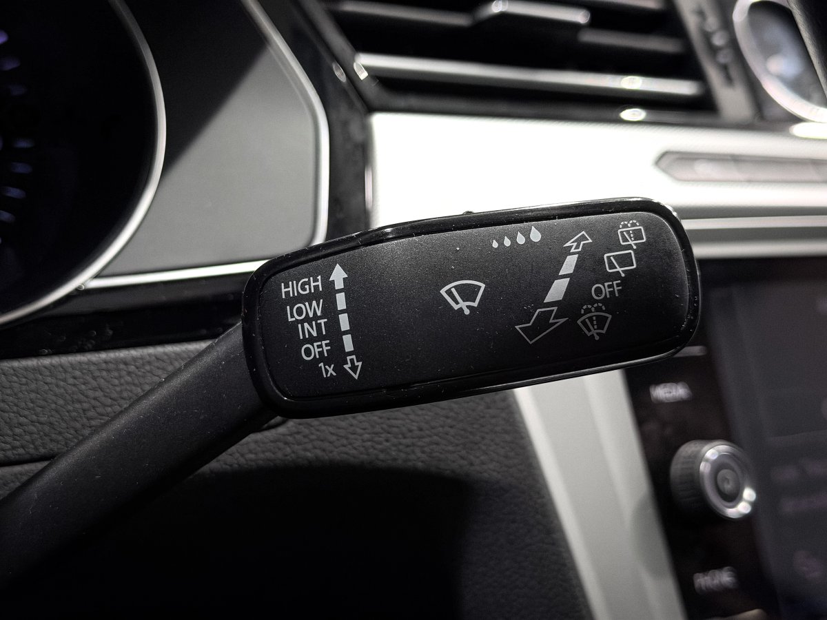 Foto Volkswagen Passat 24