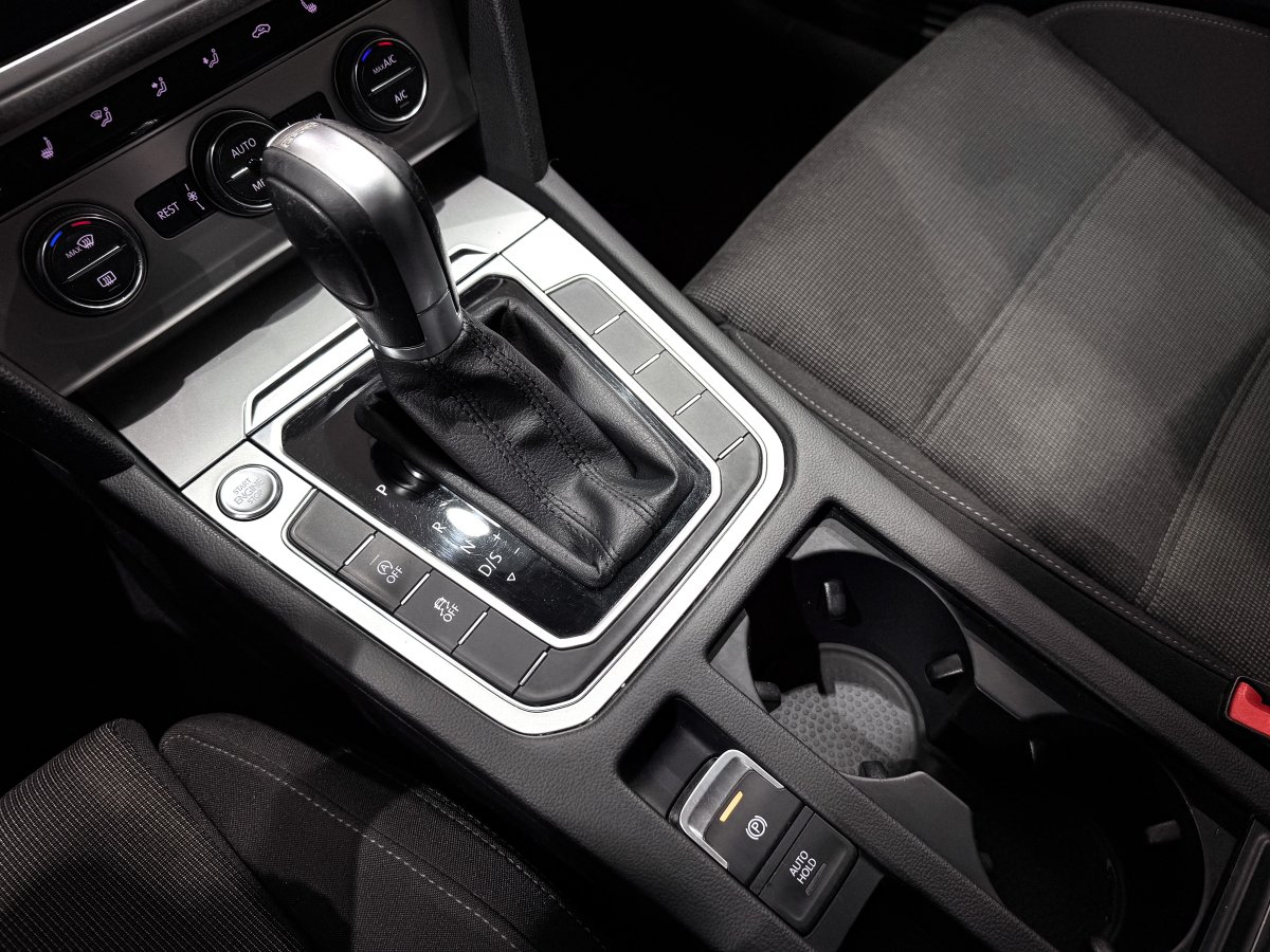 Foto Volkswagen Passat 20