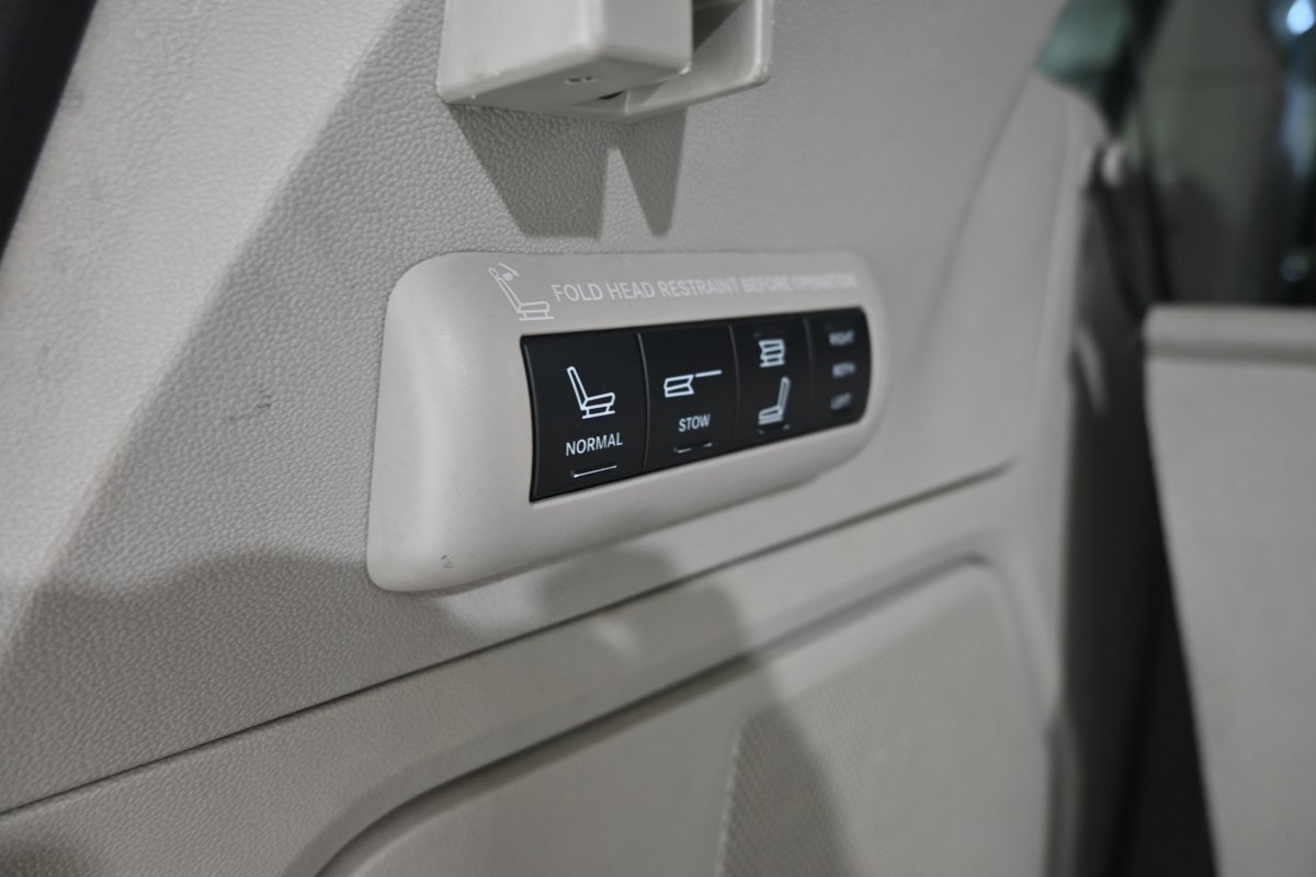Foto Lancia Voyager 9