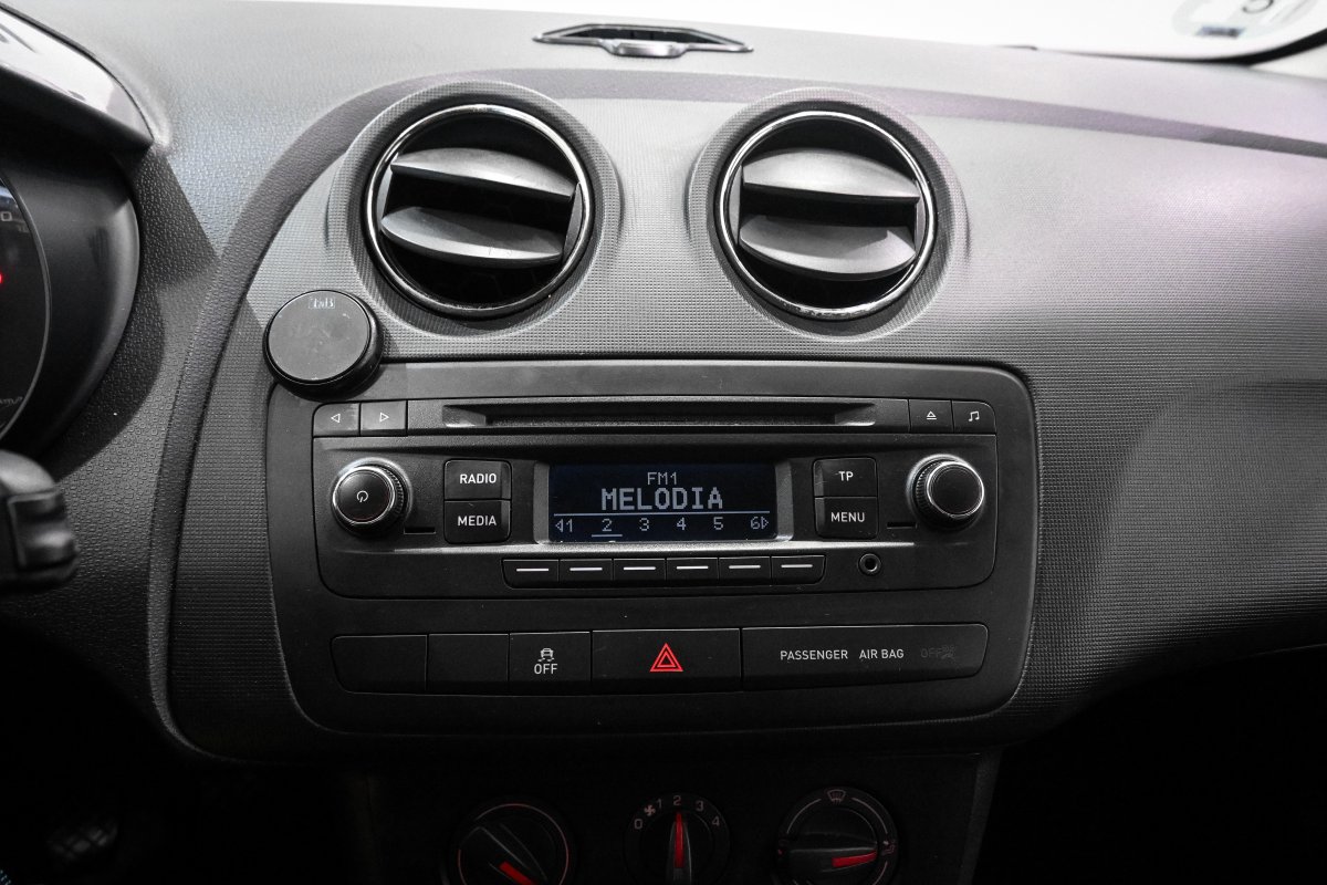 Foto Seat Ibiza 15