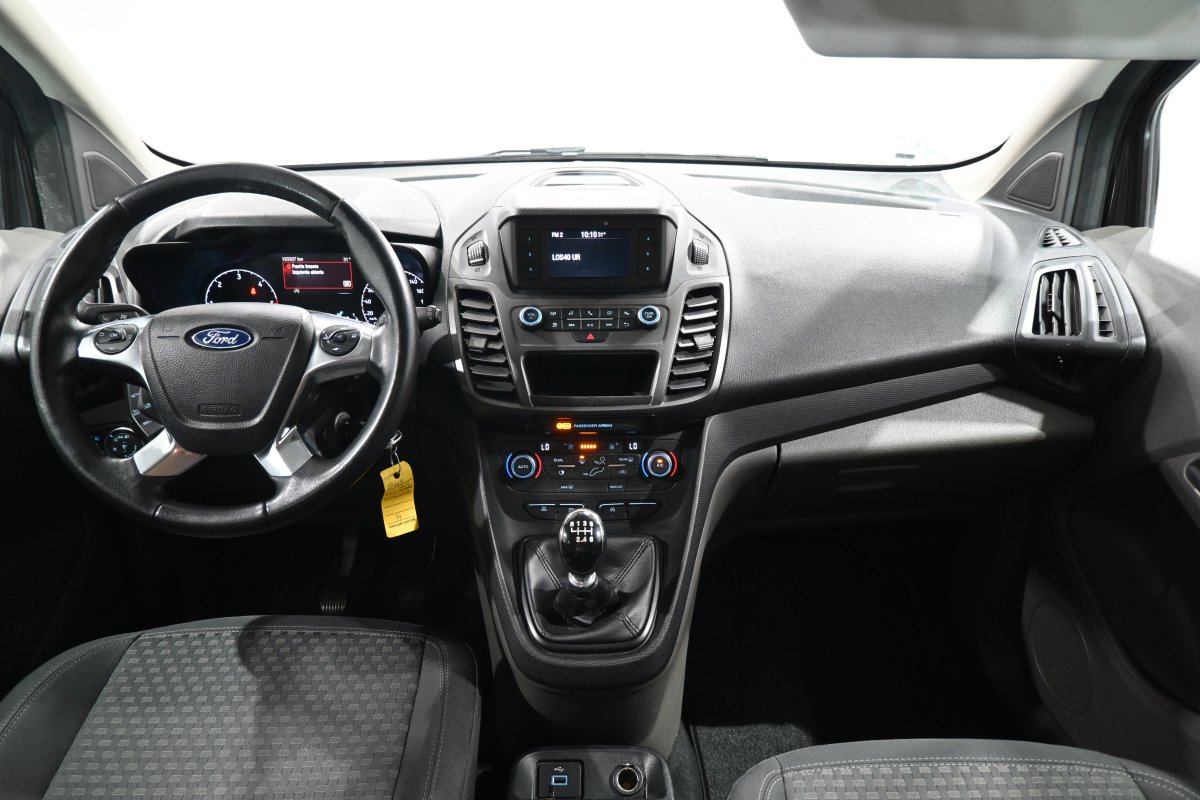 Foto Ford Grand 16