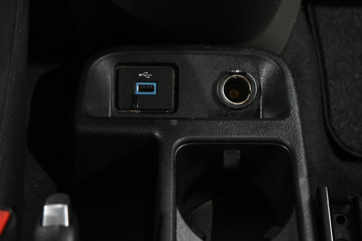 Foto Ford Grand 19