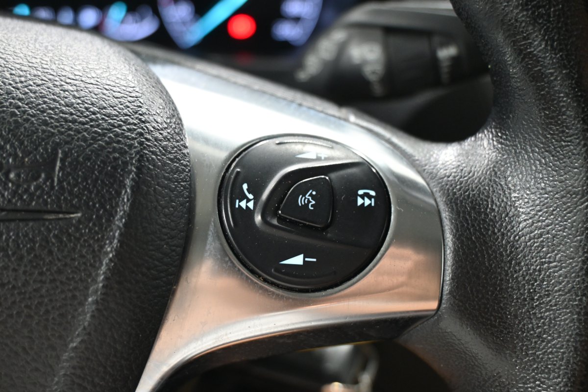 Foto Ford Grand 24