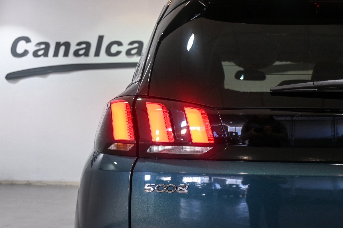Foto Peugeot 5008 12