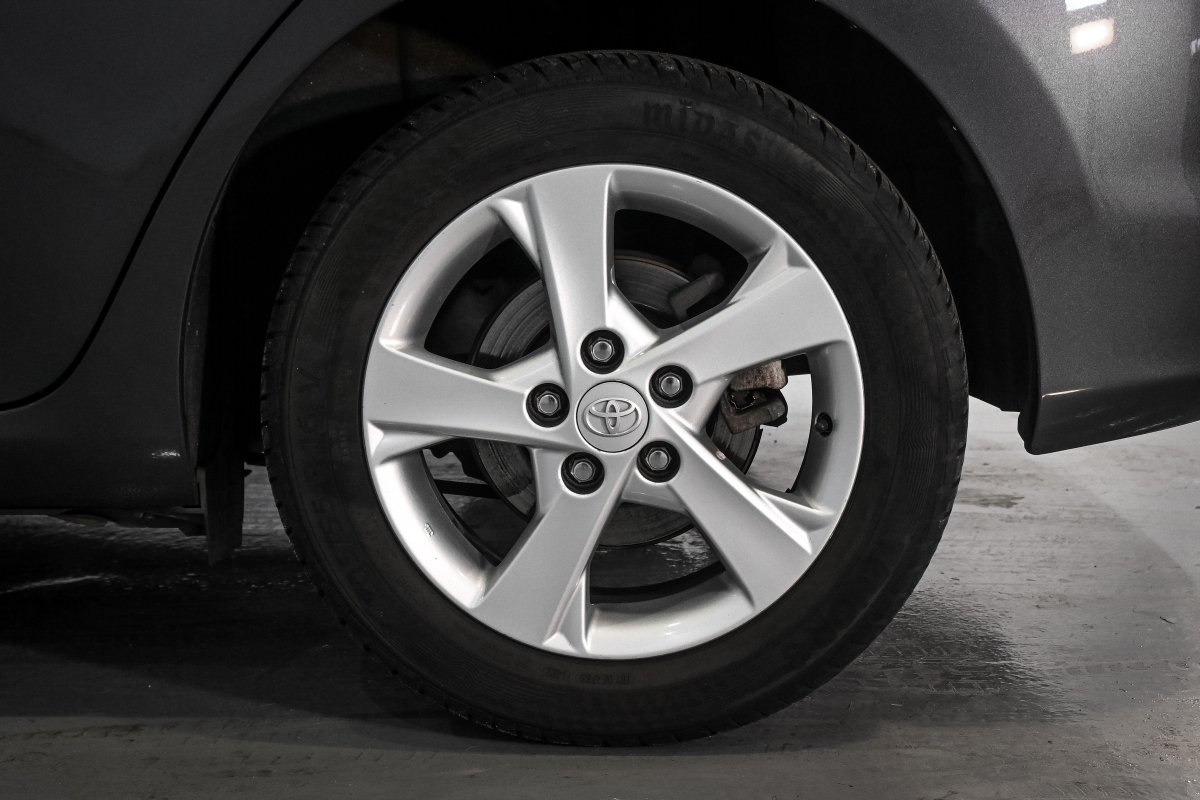 Foto Toyota Auris 27