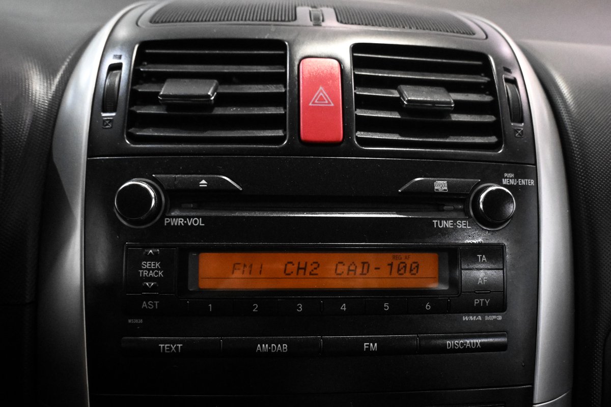 Foto Toyota Auris 15
