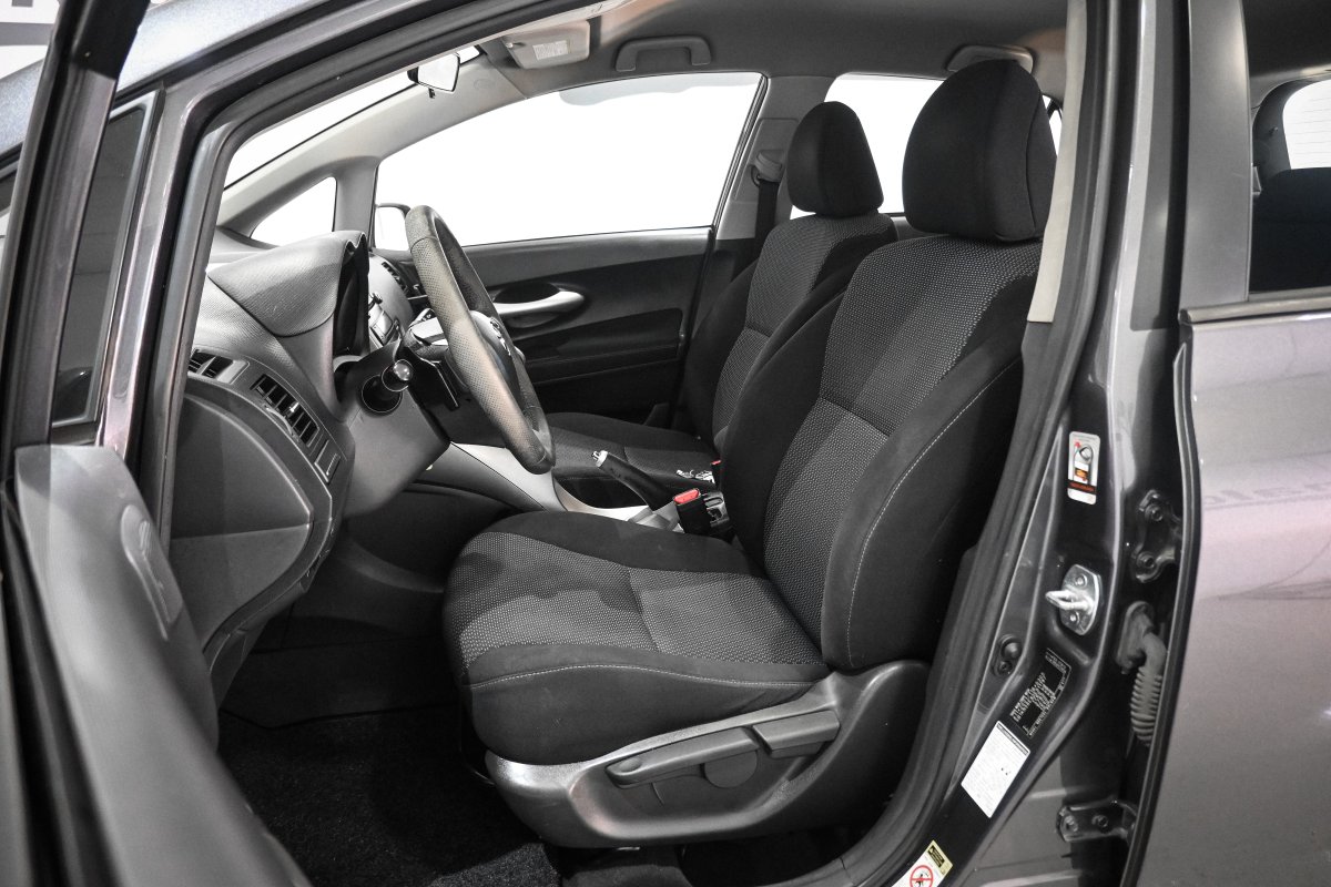 Foto Toyota Auris 11