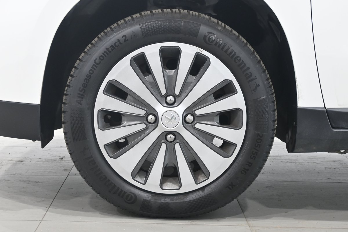 Foto Peugeot 2008 28