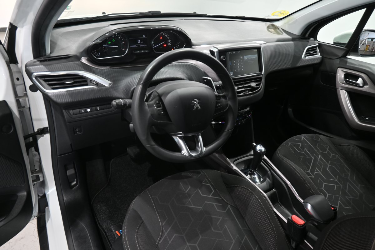 Foto Peugeot 2008 9