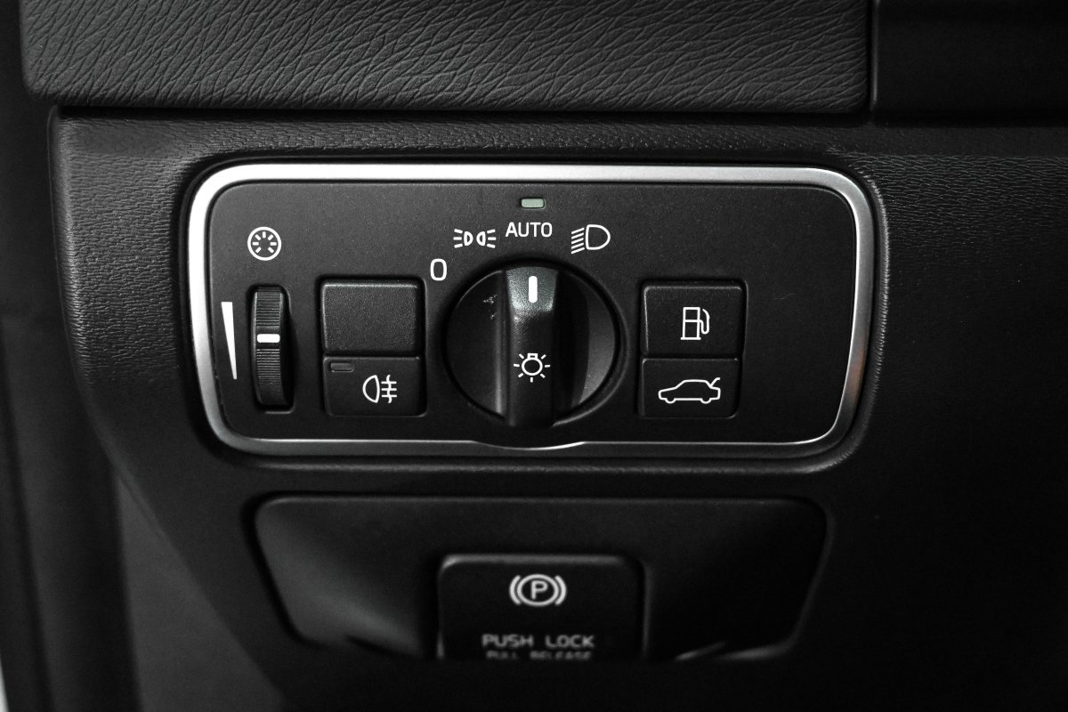 Foto Volvo V60 32