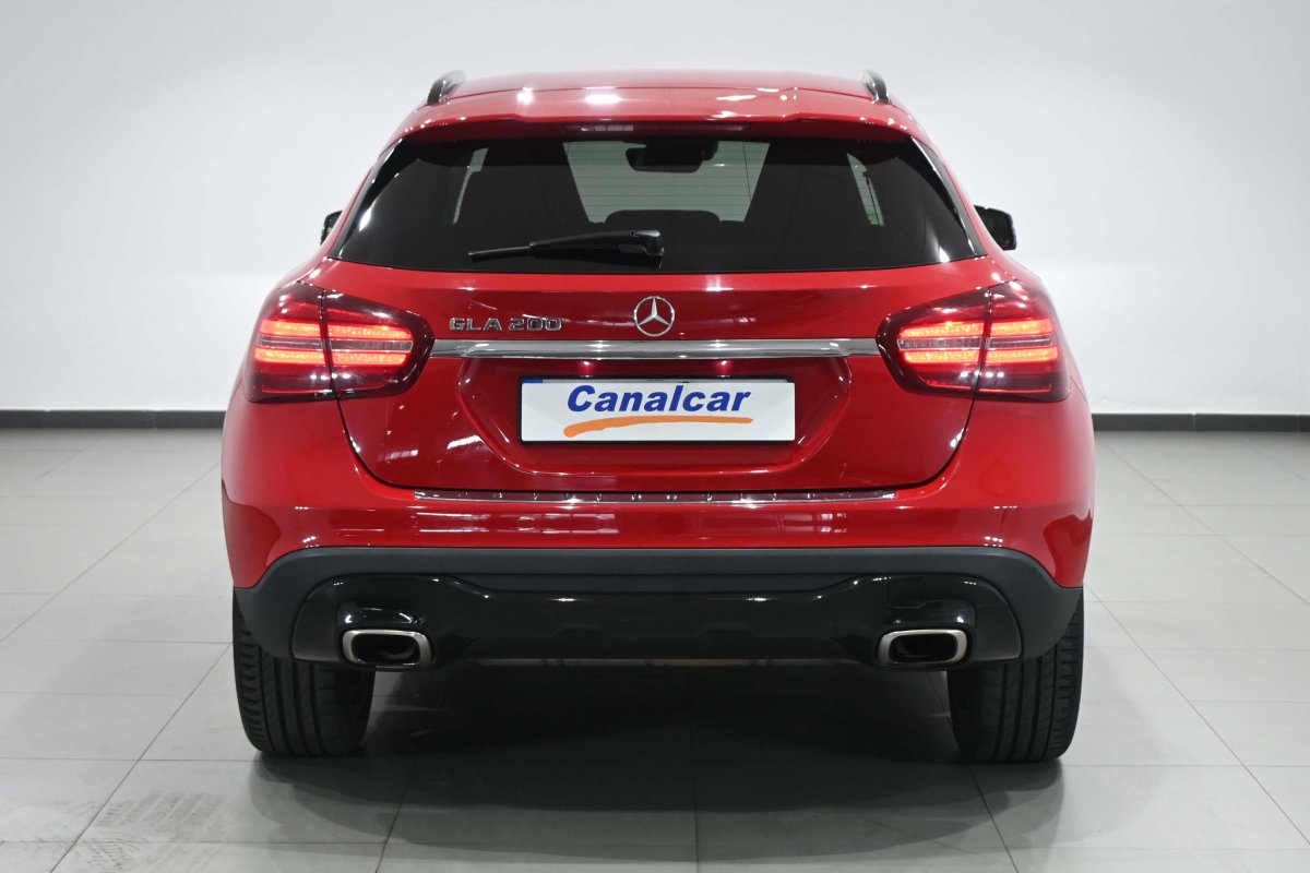 Foto Mercedes-Benz GLA 5