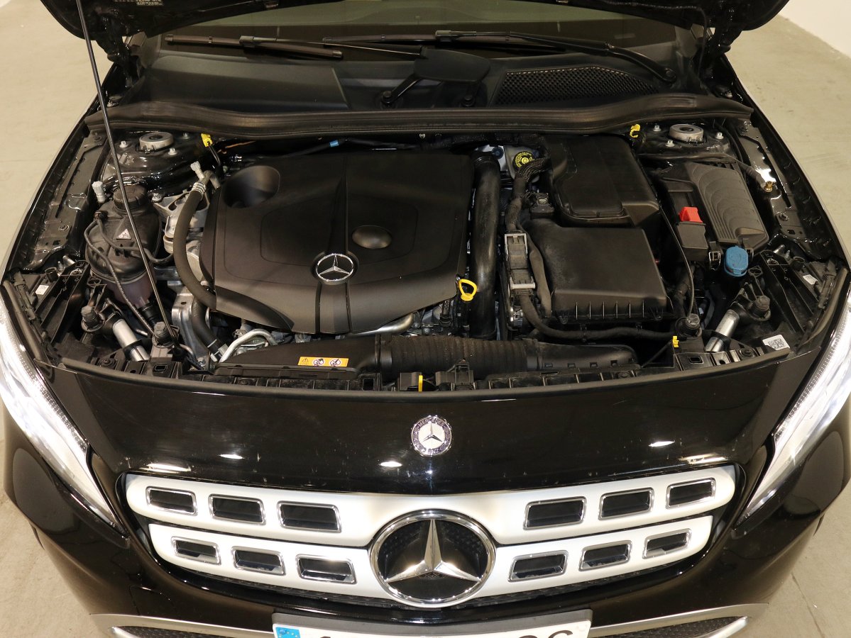 Foto Mercedes-Benz GLA 200 7