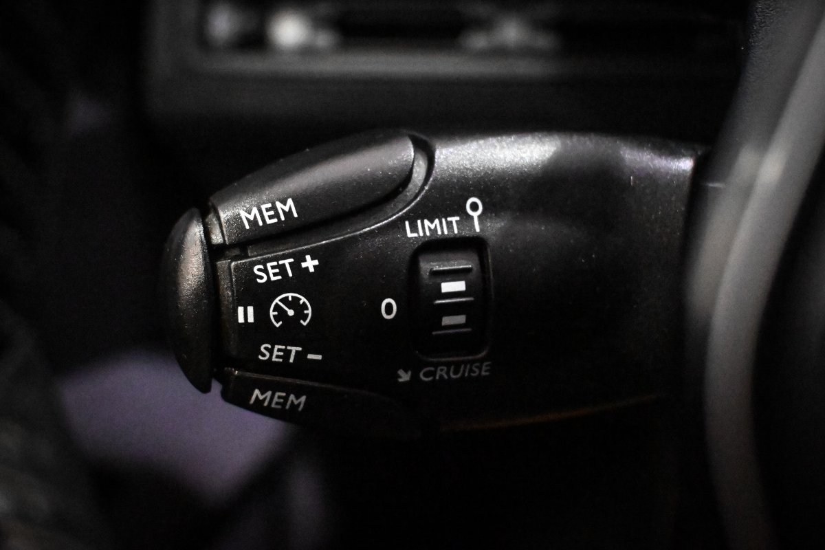 Foto Peugeot 5008 30
